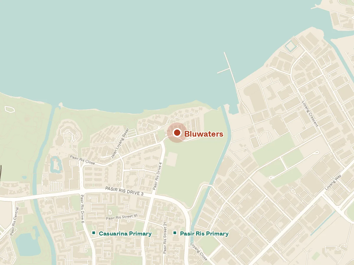 Map of the area around Bluwaters, with nearby MRT stations and primary schools