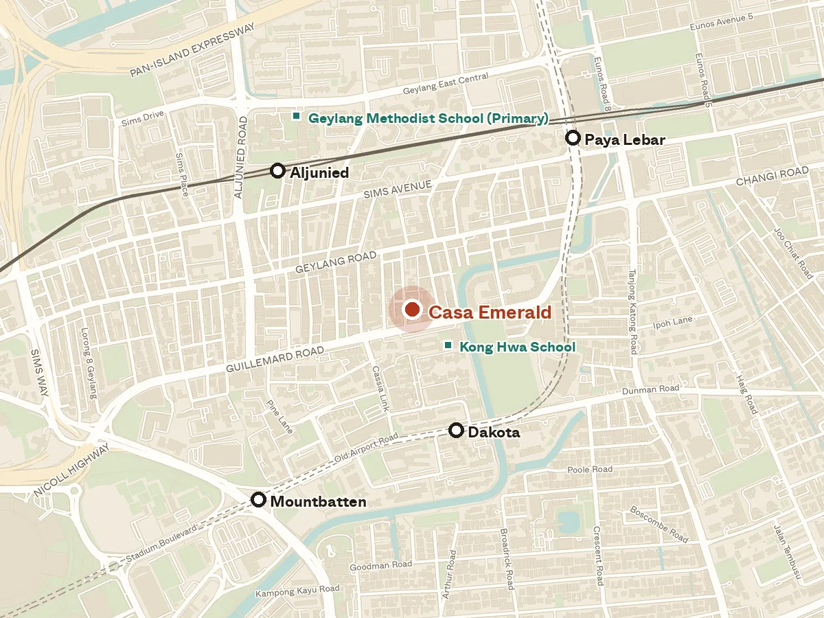 Map of the area around Casa Emerald, with nearby MRT stations and primary schools