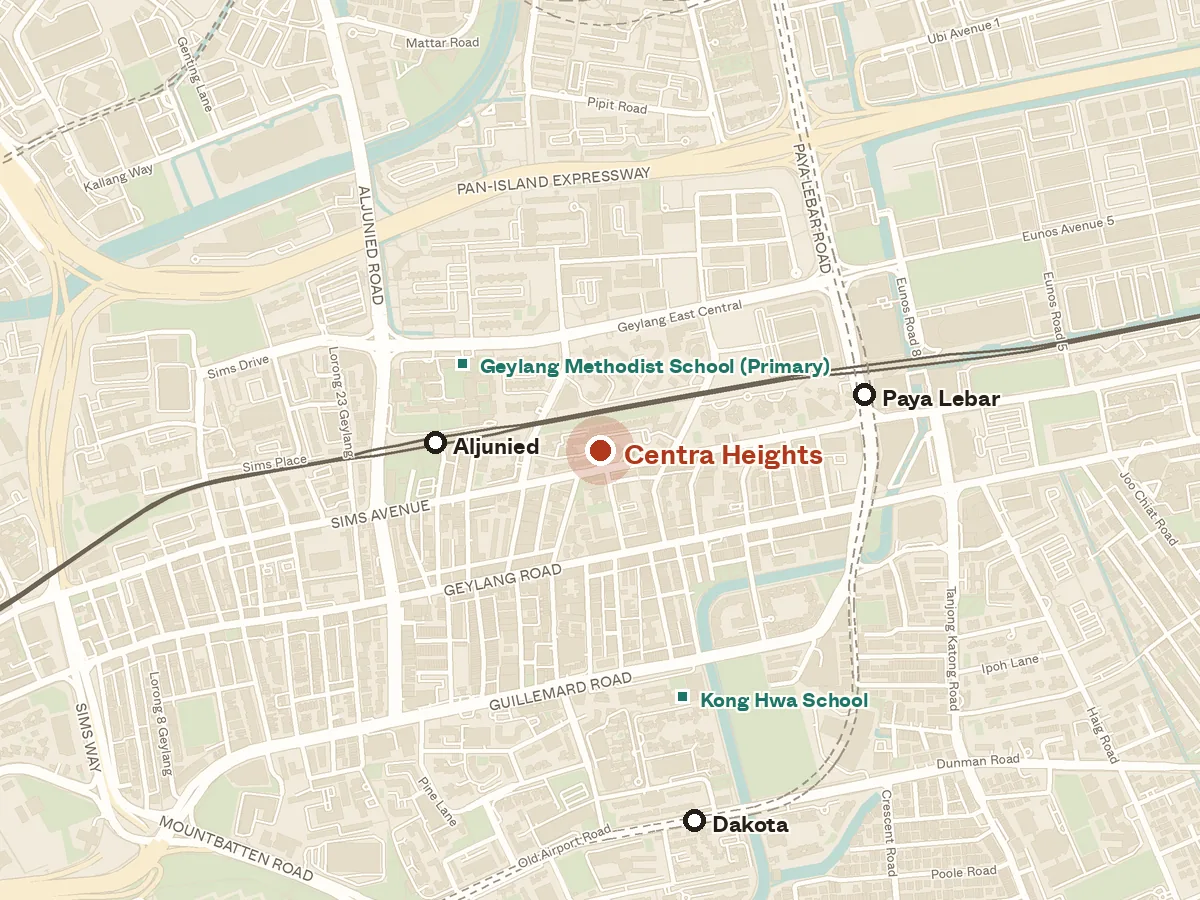 Map of the area around Centra Heights, with nearby MRT stations and primary schools