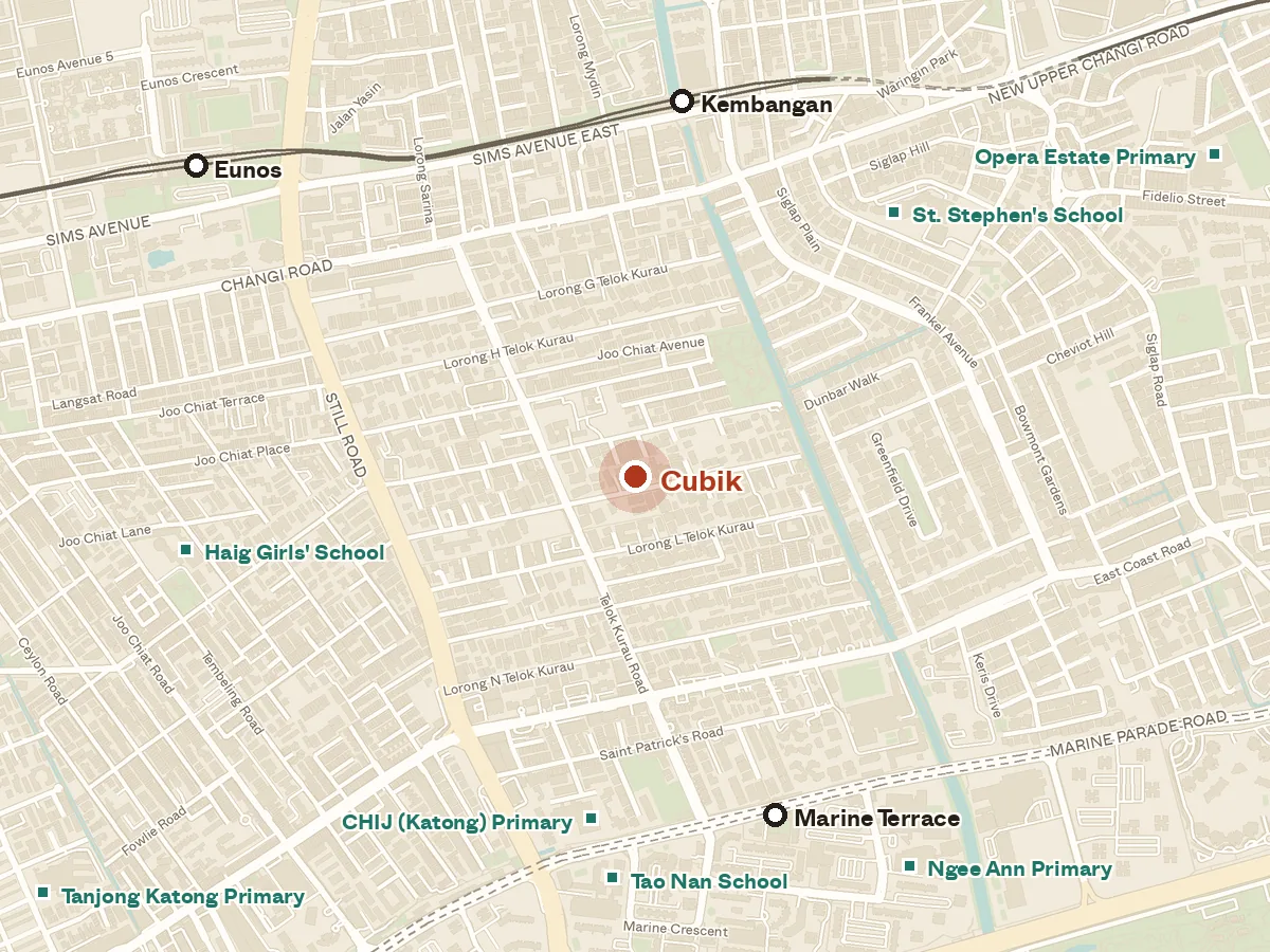 Map of the area around Cubik, with nearby MRT stations and primary schools