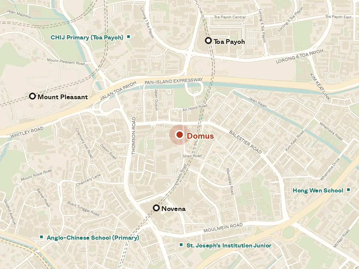 Map of the area around Domus, with nearby MRT stations and primary schools