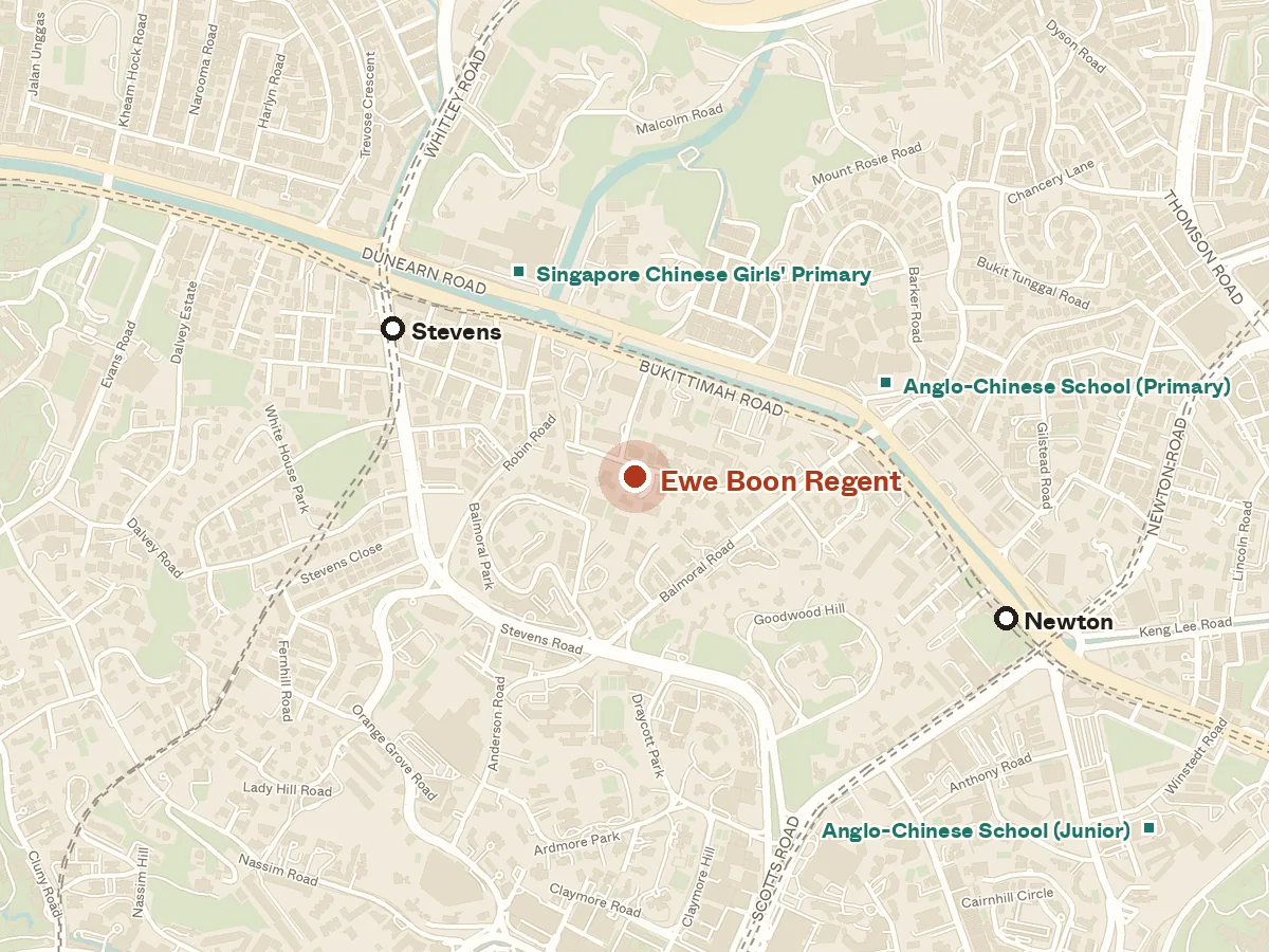 Map of the area around Ewe Boon Regent, with nearby MRT stations and primary schools