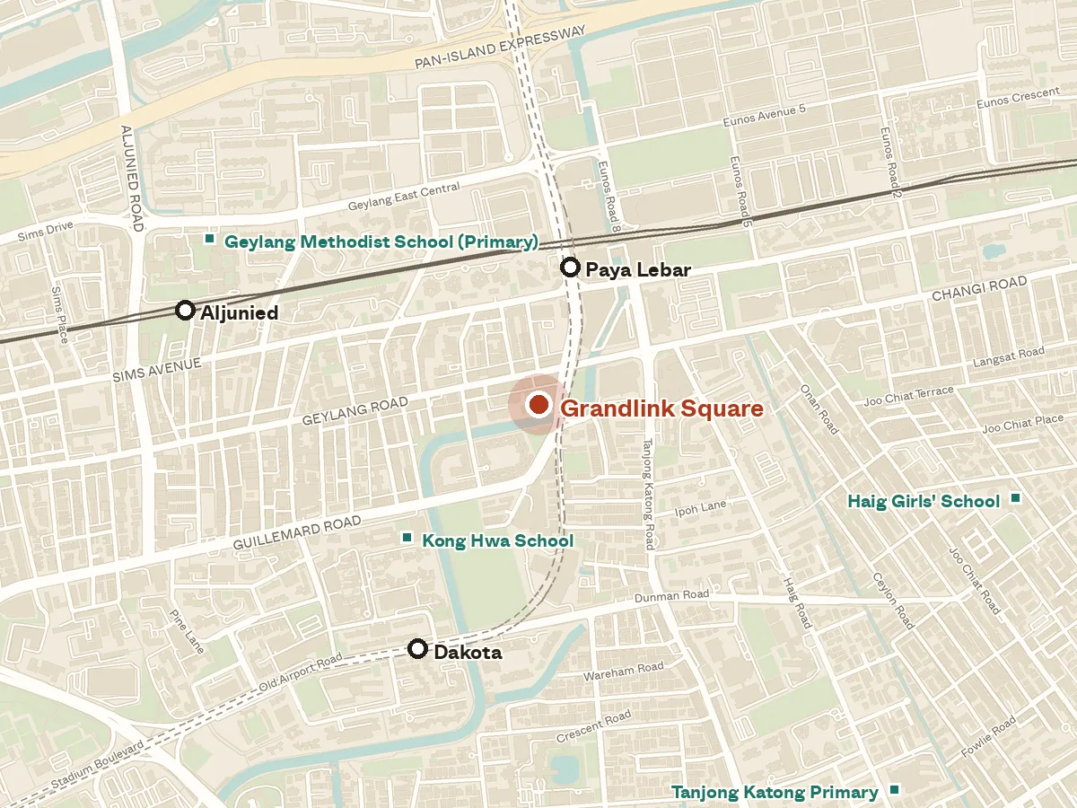 Map of the area around Grandlink Square, with nearby MRT stations and primary schools
