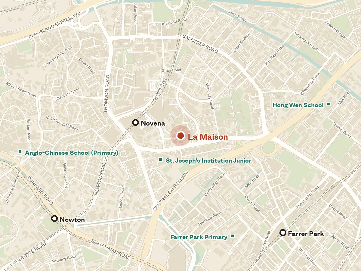 Map of the area around La Maison, with nearby MRT stations and primary schools