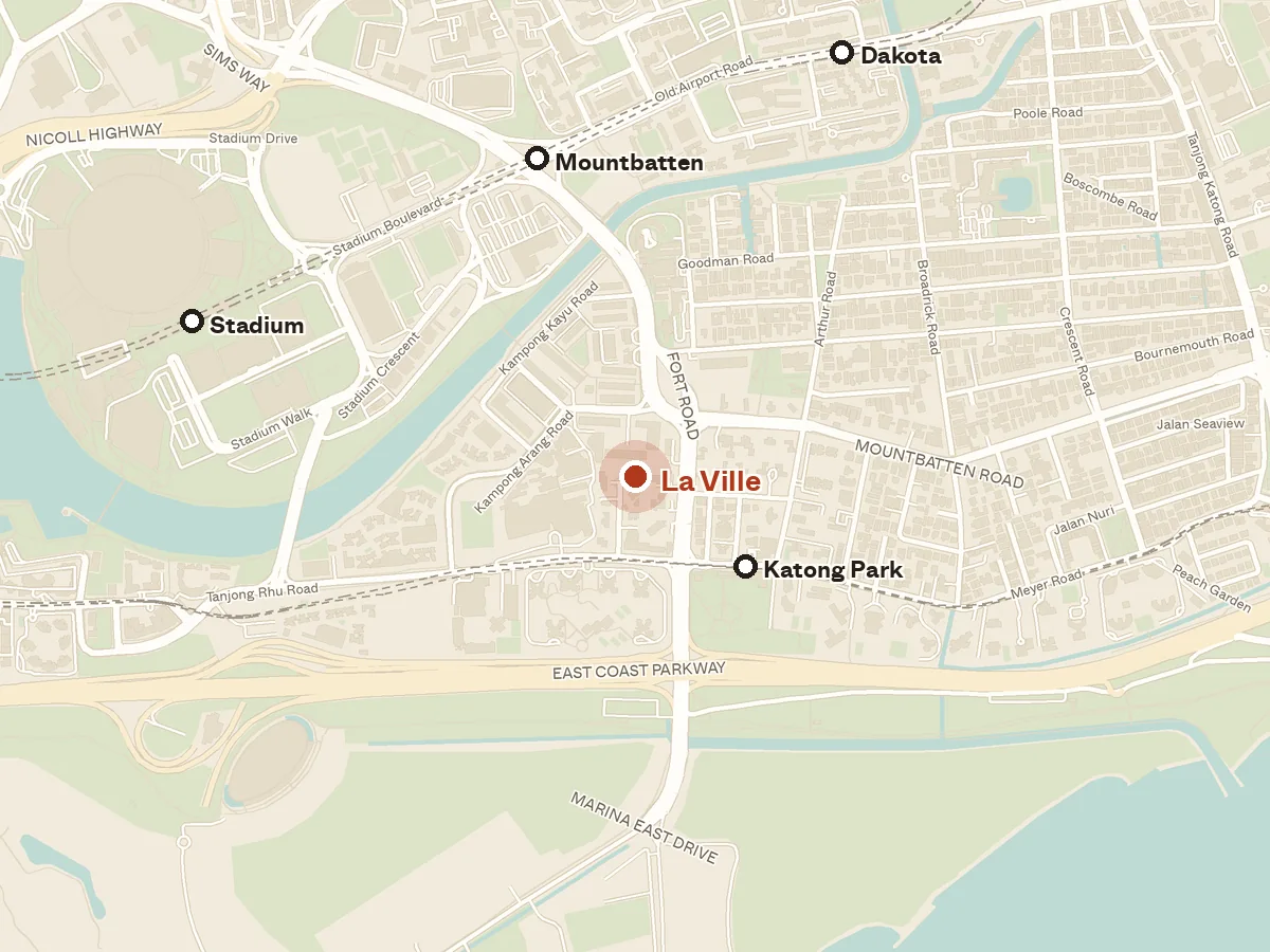 Map of the area around La Ville, with nearby MRT stations and primary schools