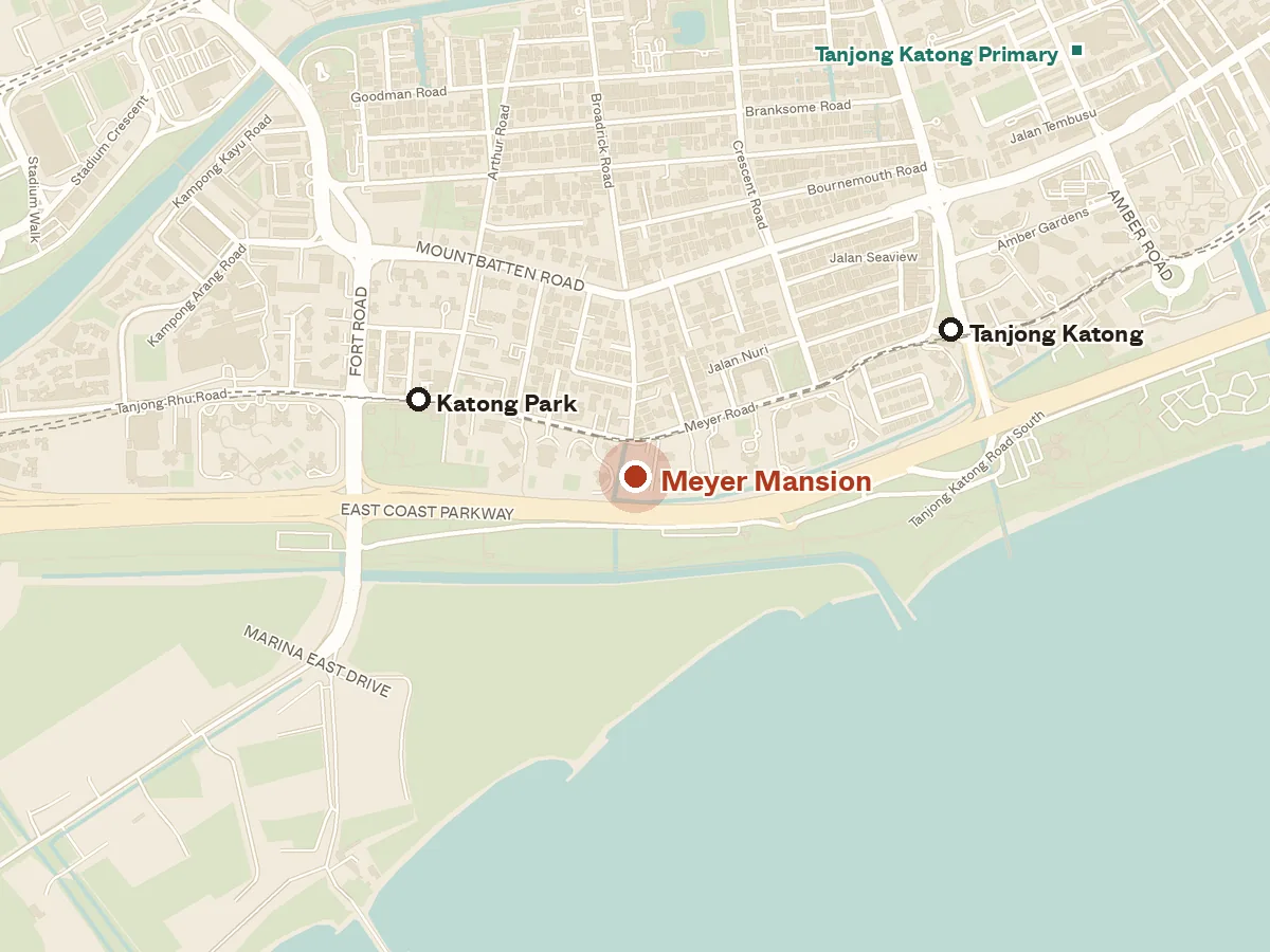 Map of the area around Meyer Mansion, with nearby MRT stations and primary schools