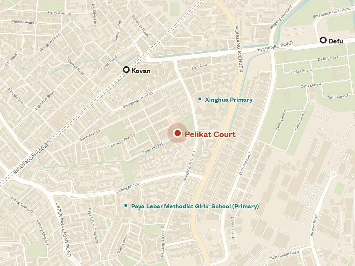 Map of the area around Pelikat Court, with nearby MRT stations and primary schools