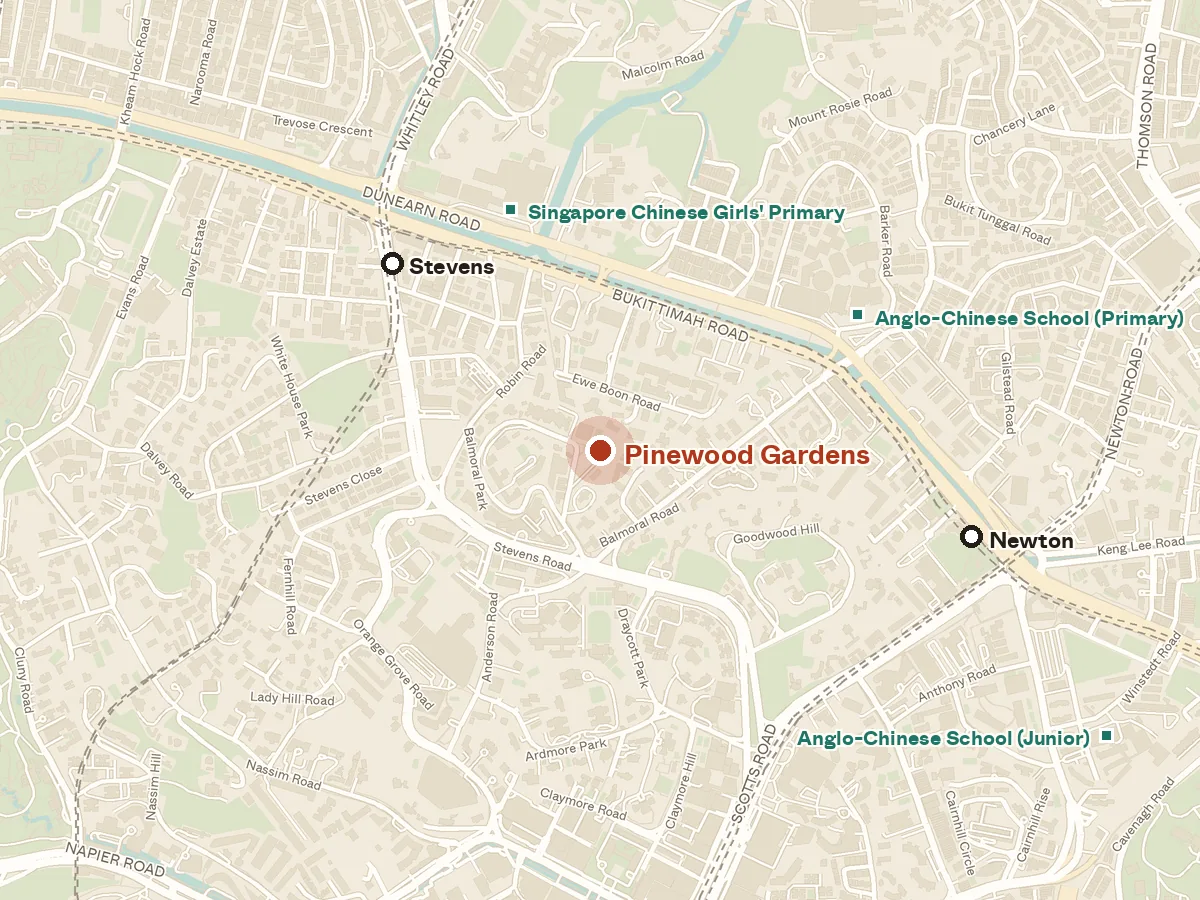 Map of the area around Pinewood Gardens, with nearby MRT stations and primary schools