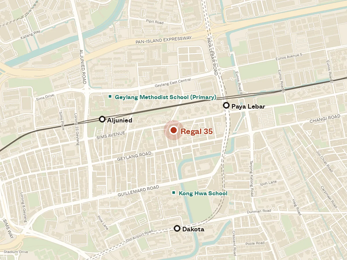 Map of the area around Regal 35, with nearby MRT stations and primary schools