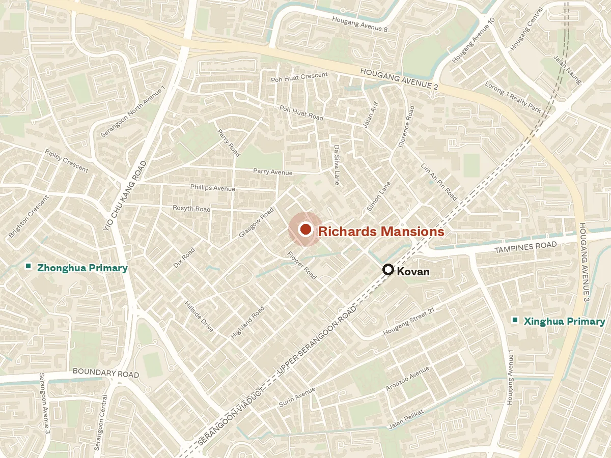 Map of the area around Richards Mansions, with nearby MRT stations and primary schools