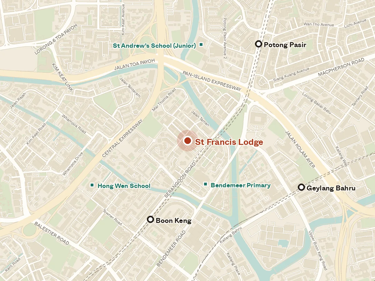 Map of the area around St Francis Lodge, with nearby MRT stations and primary schools