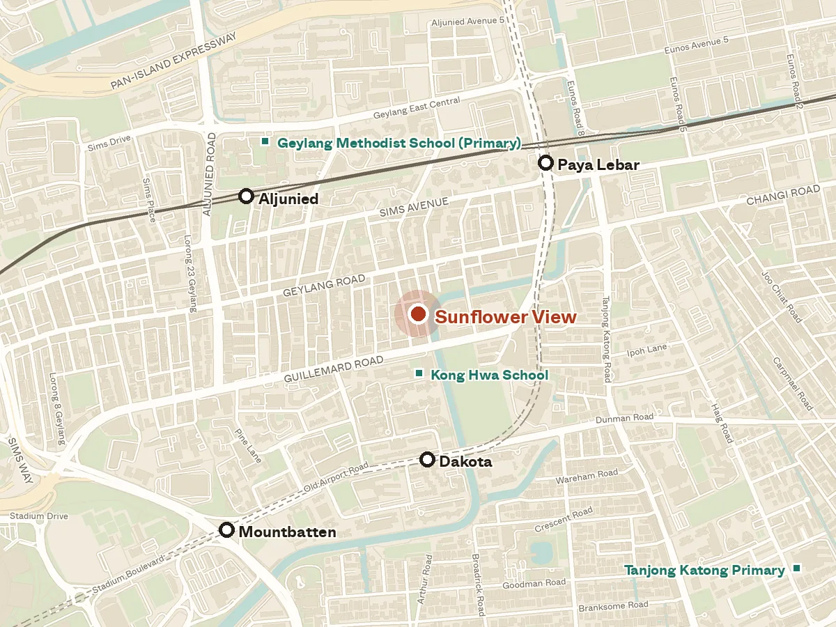 Map of the area around Sunflower View, with nearby MRT stations and primary schools
