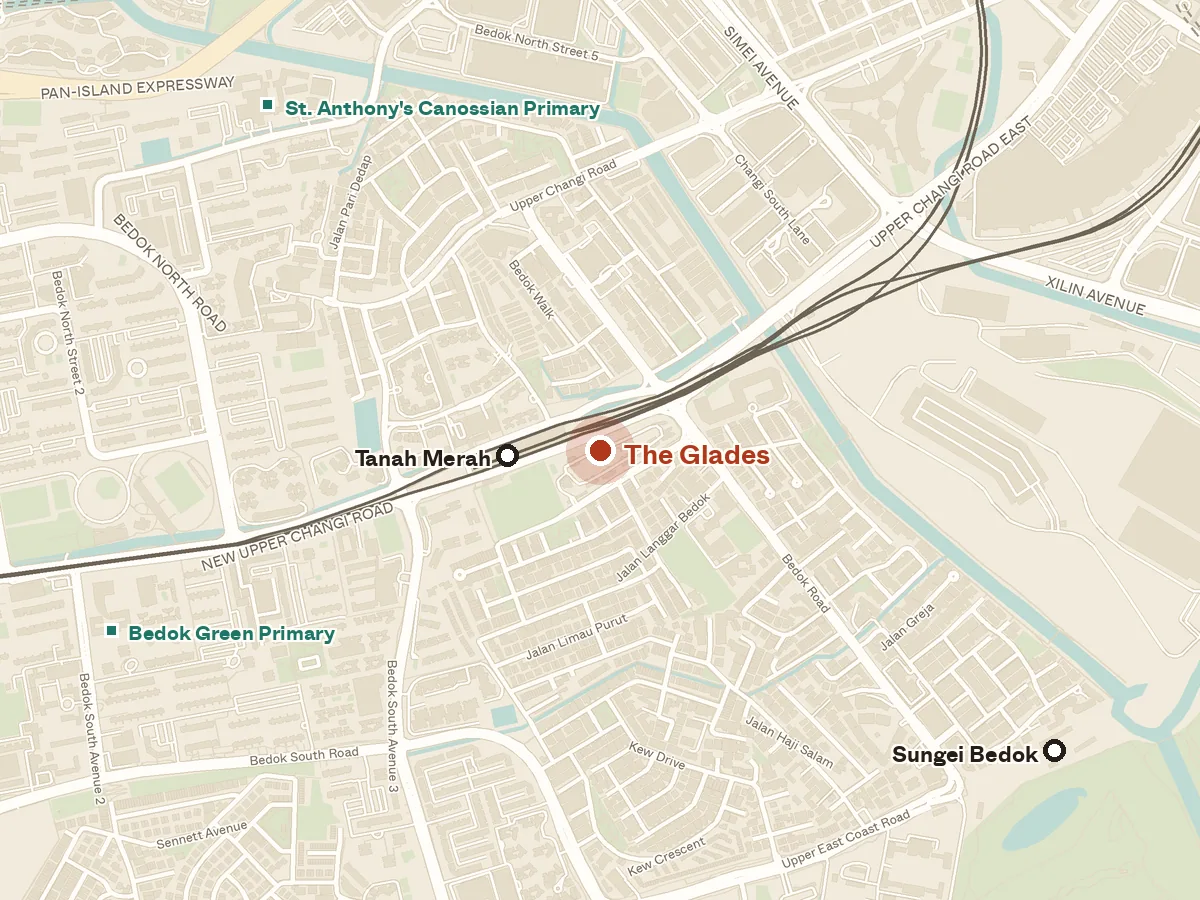 Map of the area around The Glades, with nearby MRT stations and primary schools