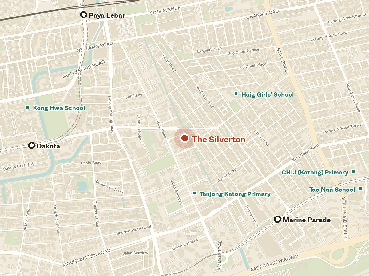 Map of the area around The Silverton, with nearby MRT stations and primary schools