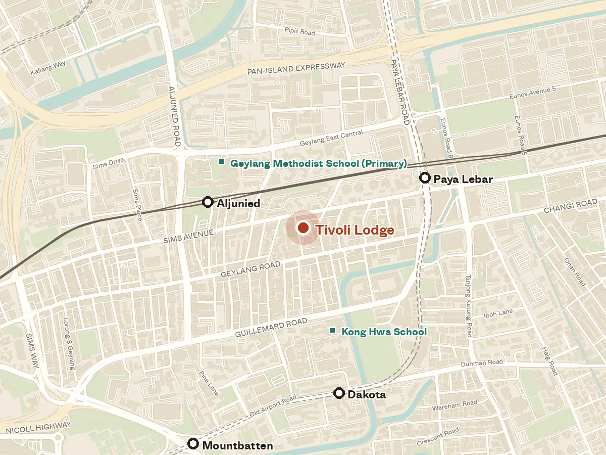 Map of the area around Tivoli Lodge, with nearby MRT stations and primary schools