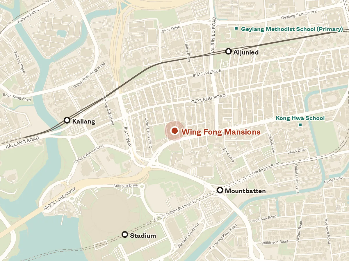Map of the area around Wing Fong Mansions, with nearby MRT stations and primary schools